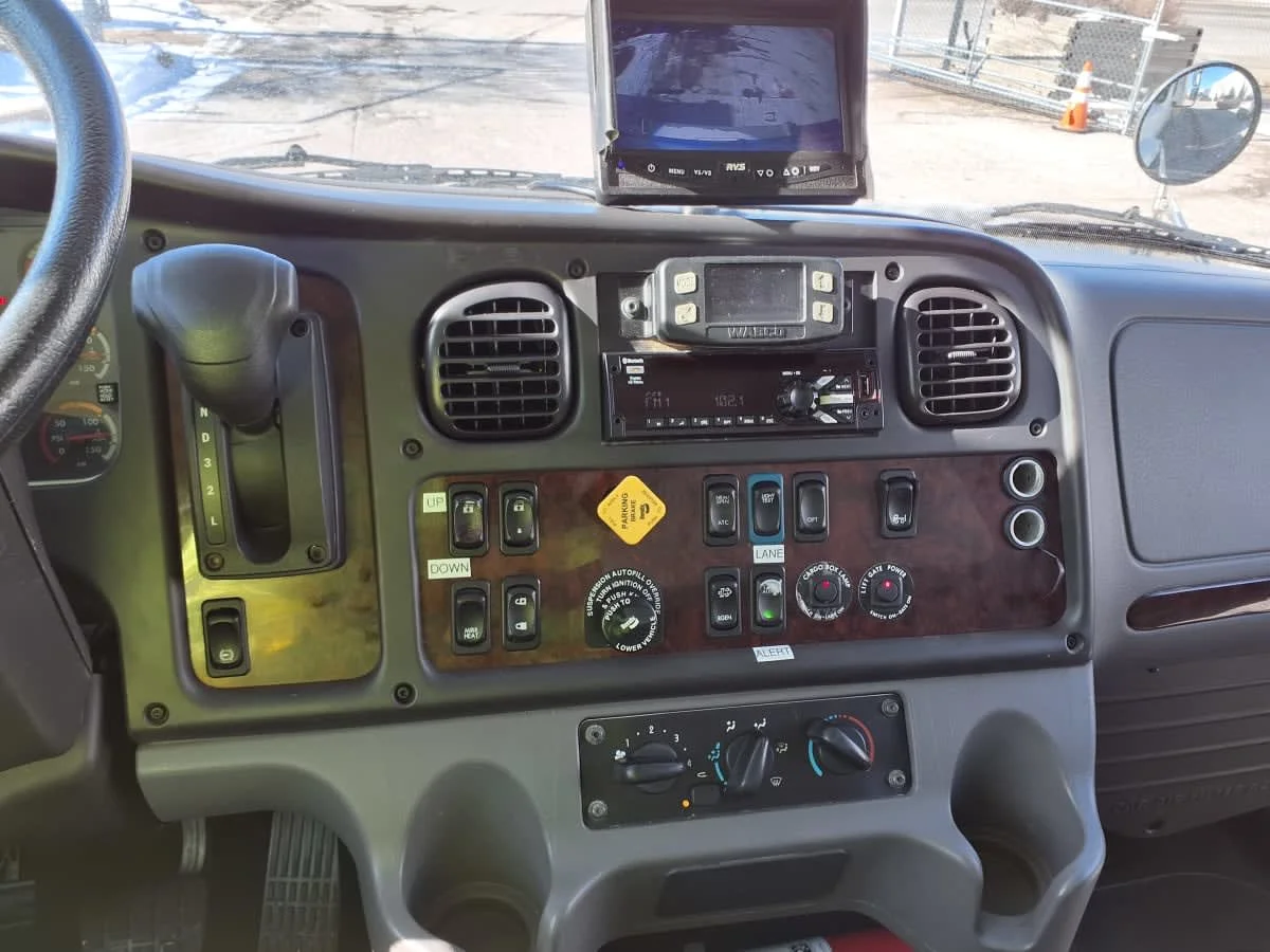 2020 Freightliner M2 106 - image 14