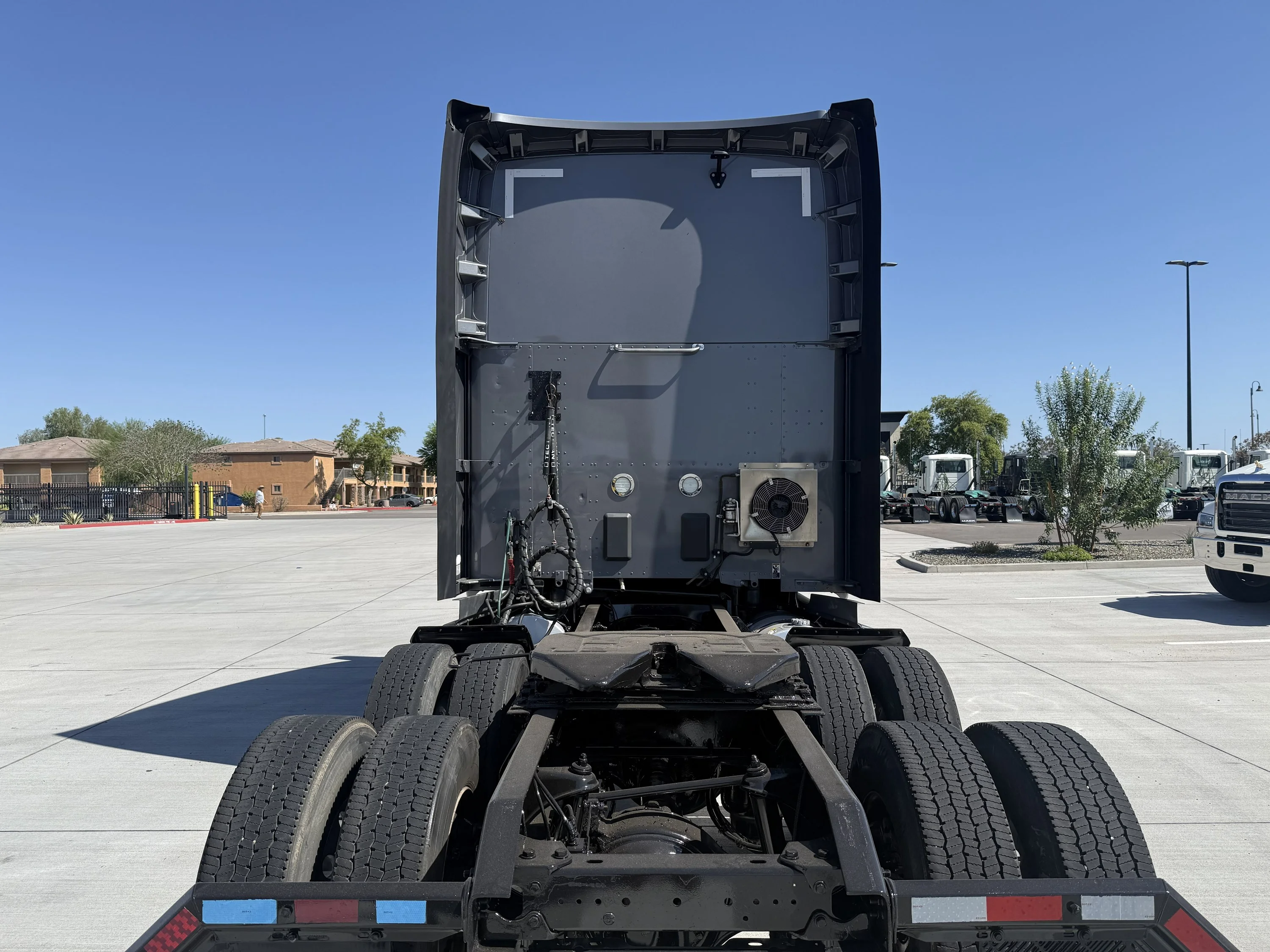 2022 Kenworth T680 in Tolleson, AZ — photo 6