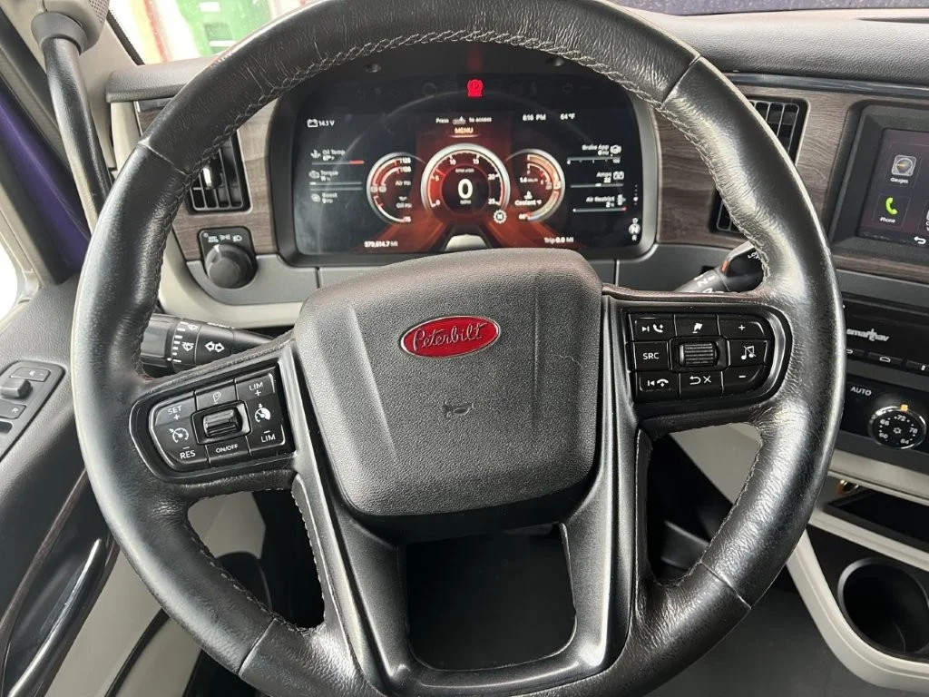 2022 Peterbilt 579 - image 12