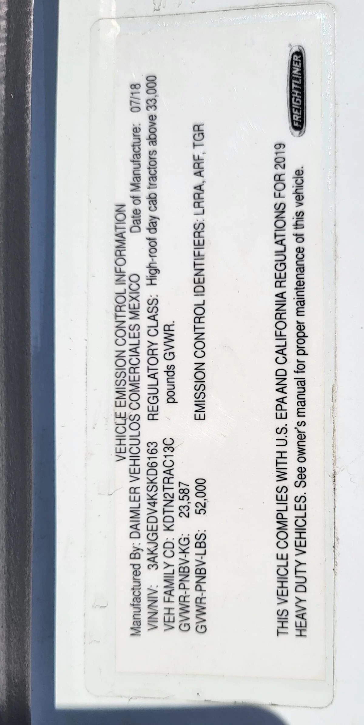 2019 Freightliner Cascadia - image 7