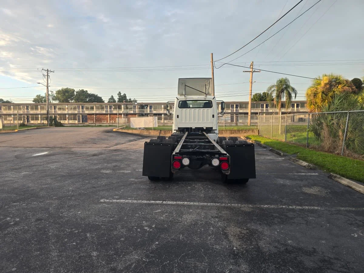 2019 Freightliner M2 106 in Tampa, FL — photo 5