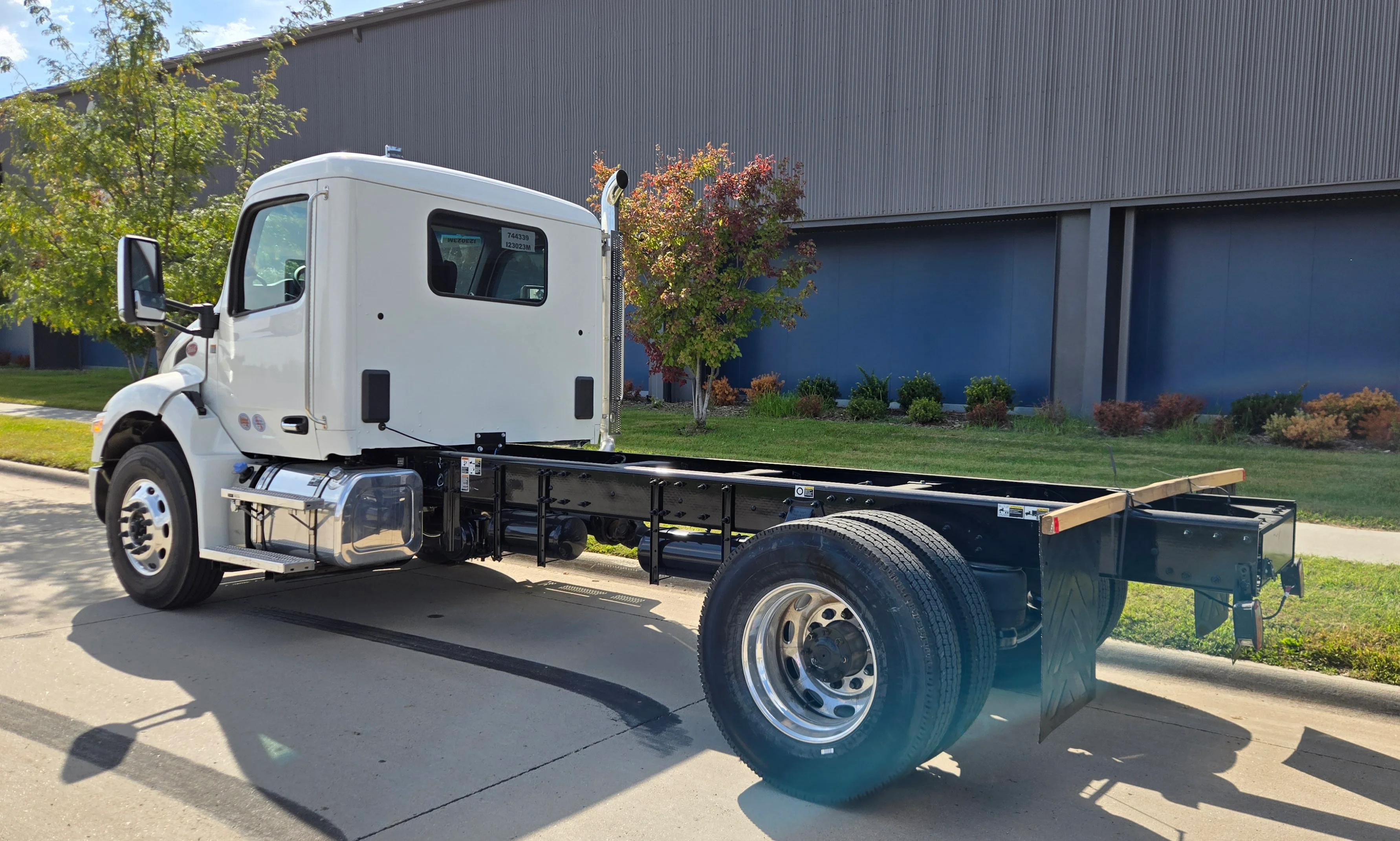 2025 Peterbilt 537 in Gretna, NE — photo 4