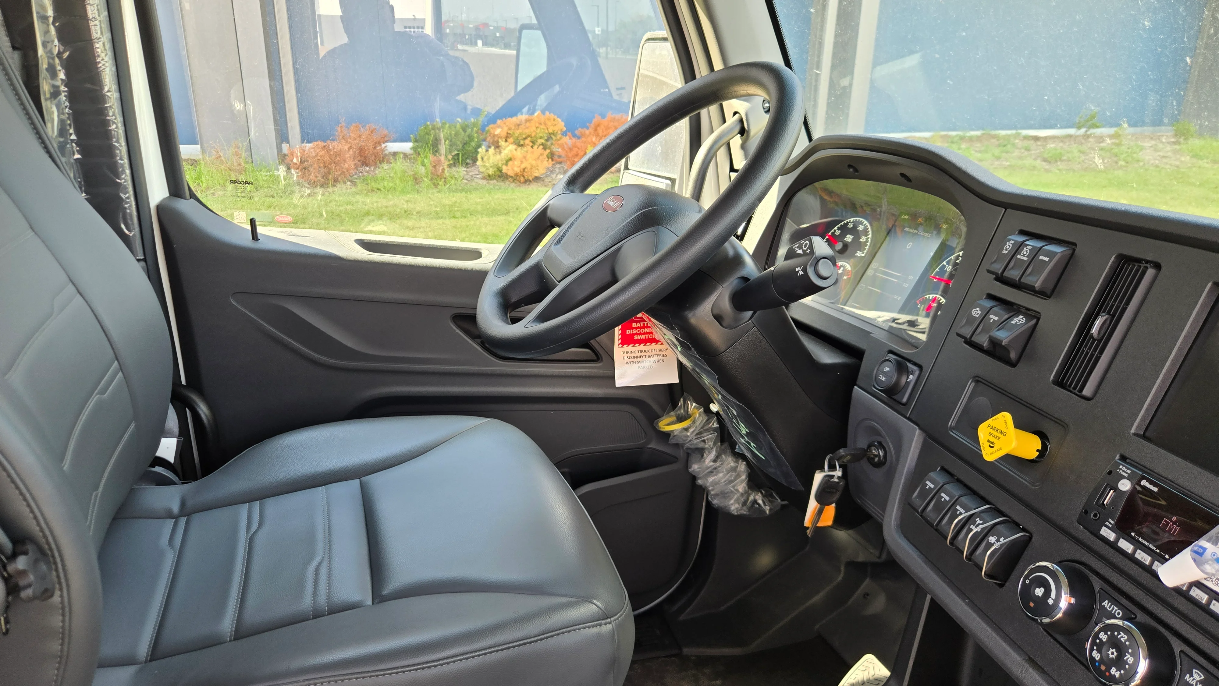 2025 Peterbilt 537 in GRETNA, NE — photo 8