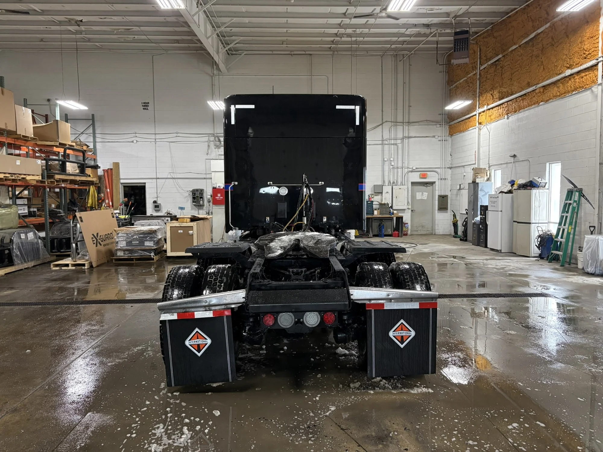 2023 Kenworth T880 - image 7