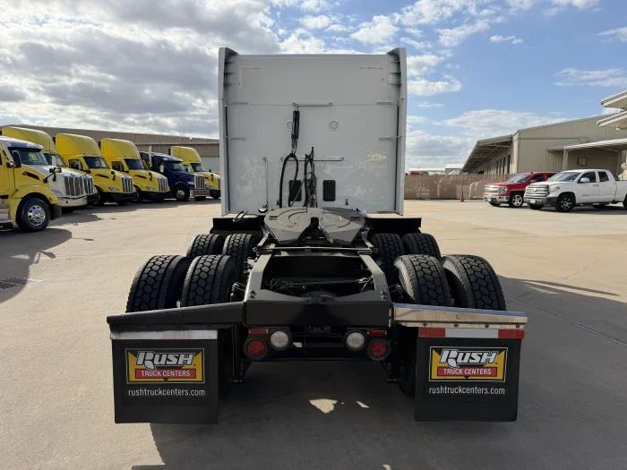 2022 Peterbilt 579 in Houston, TX — photo 5