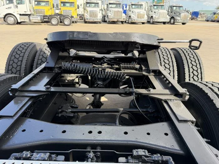 2022 Peterbilt 579 in Houston, TX — photo 15