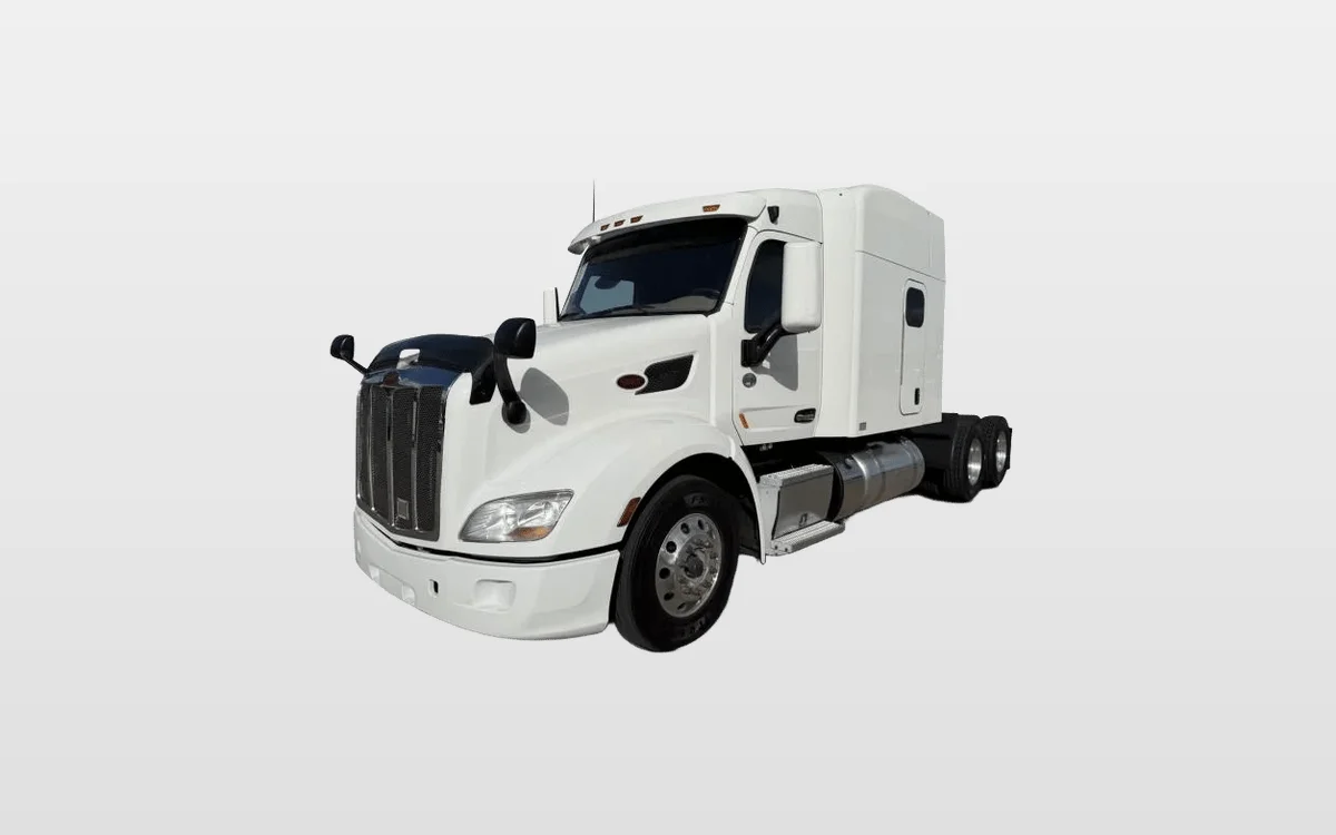 2022 Peterbilt 579 - image 1