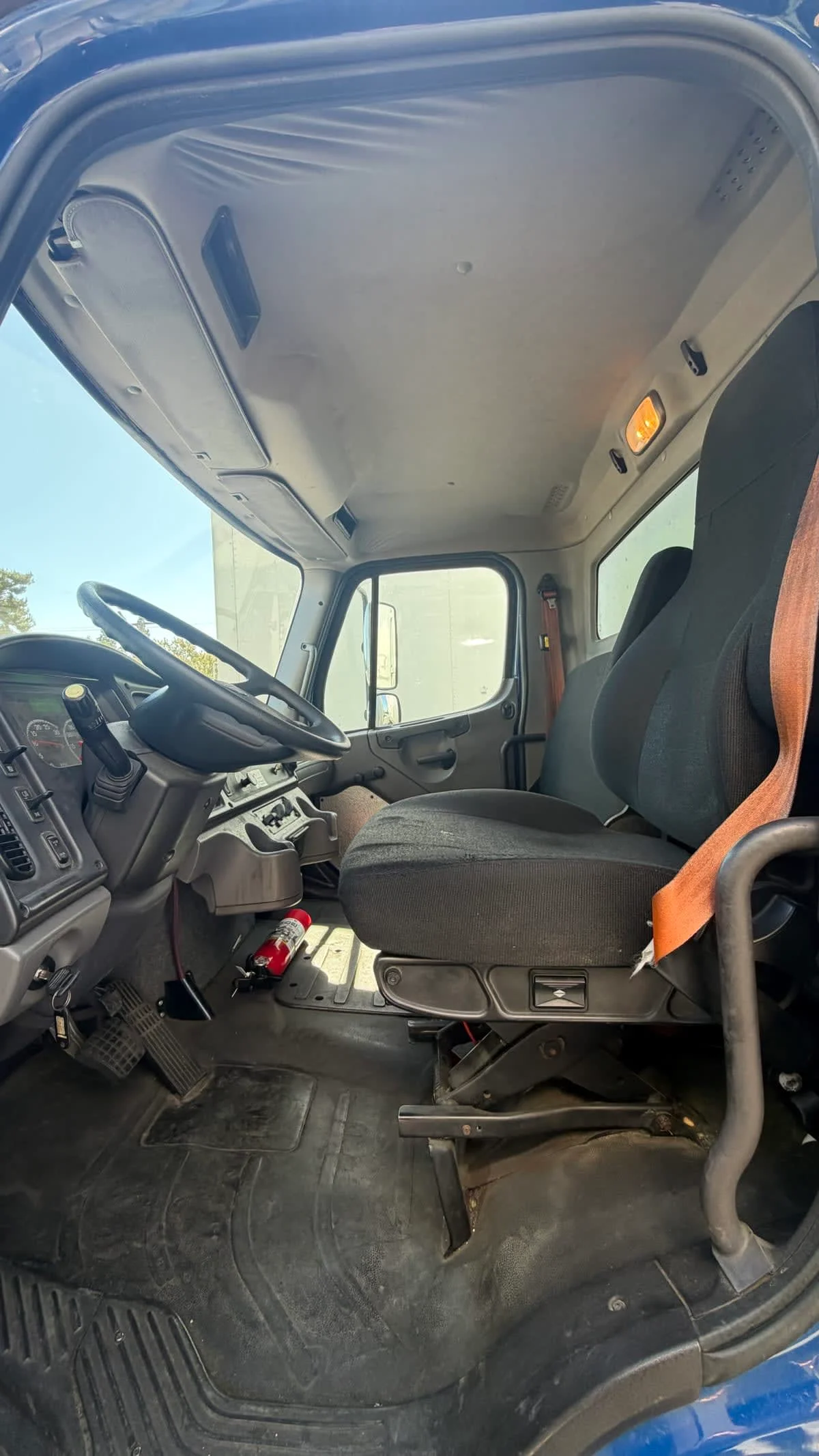 2018 Freightliner M2 106 in Pomona, CA — photo 7