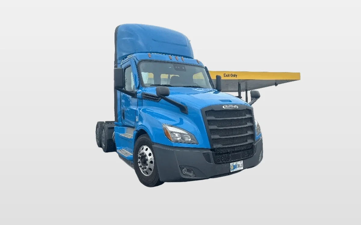 2020 Freightliner - image 1