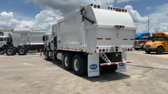 2025 Peterbilt 520 in Houston, TX — photo 8