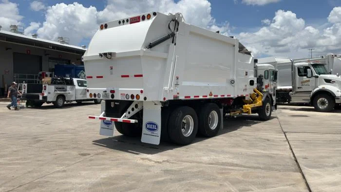 2025 Peterbilt 520 in Houston, TX — photo 6