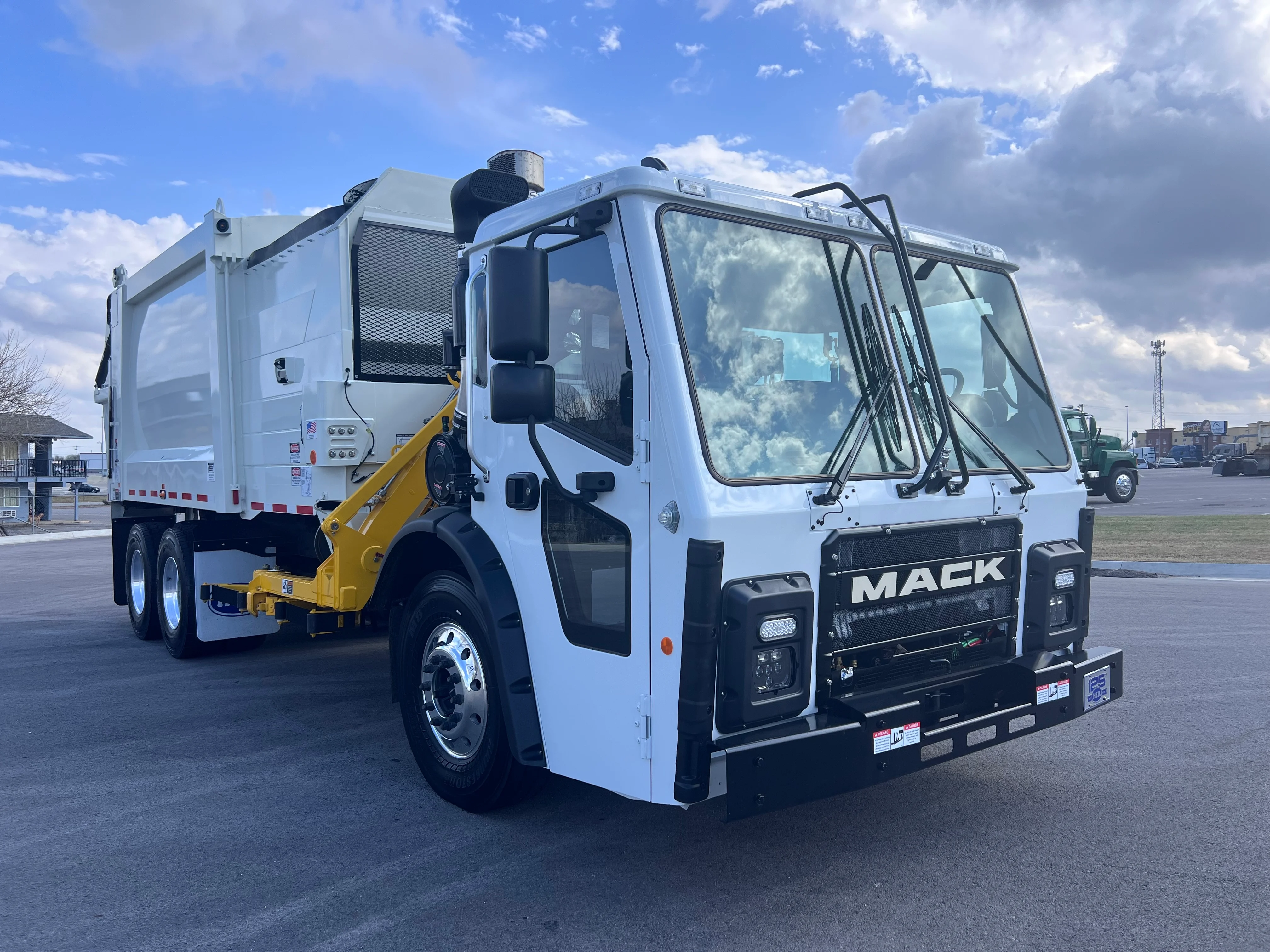 2026 Mack LR in Tulsa, OK — photo 9