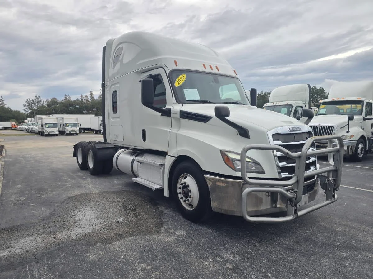 2020 Freightliner Cascadia in Tampa, FL