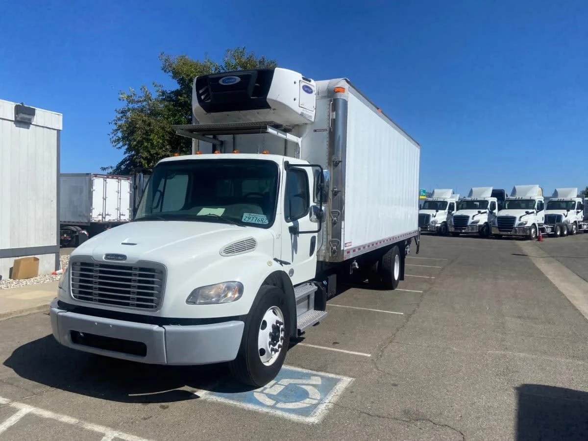 2019 Freightliner M2 106