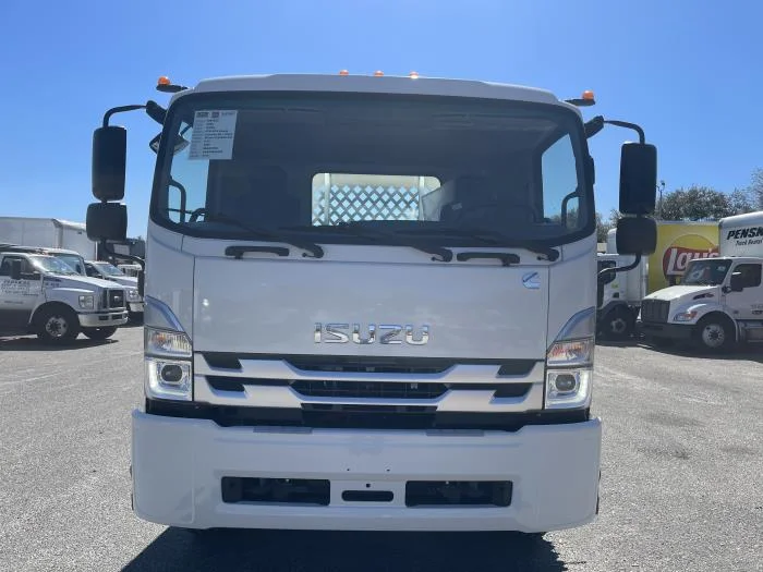 2025 Isuzu FTR - image 6
