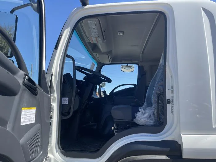 2025 Isuzu FTR - image 10