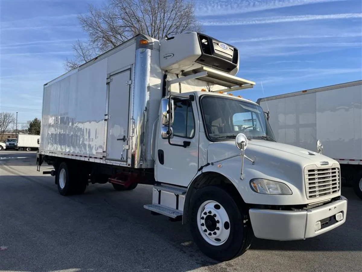 2019 Freightliner M2 106 in Beltsville, MD — photo 3