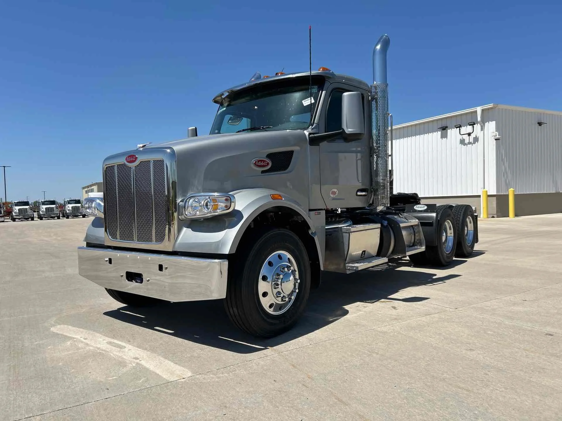 2027 Peterbilt 567 in Perrysburg, OH
