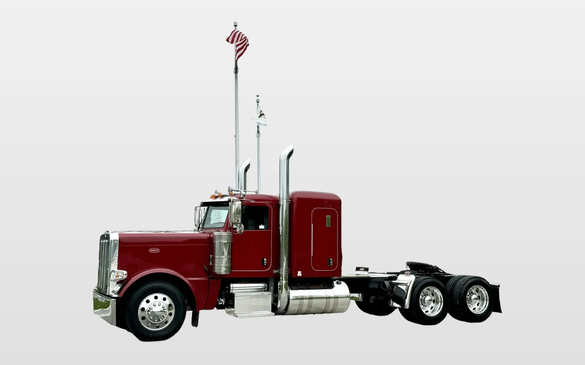 2017 Peterbilt 389 in New Lenox, IL