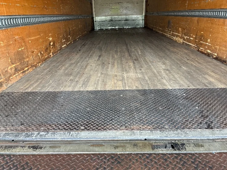 2021 Freightliner eM2 in Greenville, SC — photo 10