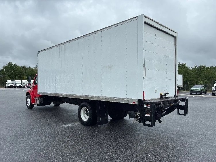 2021 Freightliner eM2 in Greenville, SC — photo 6
