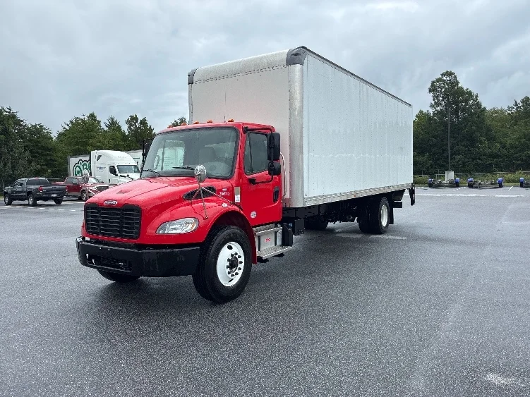 2021 Freightliner eM2 in Greenville, SC — photo 3