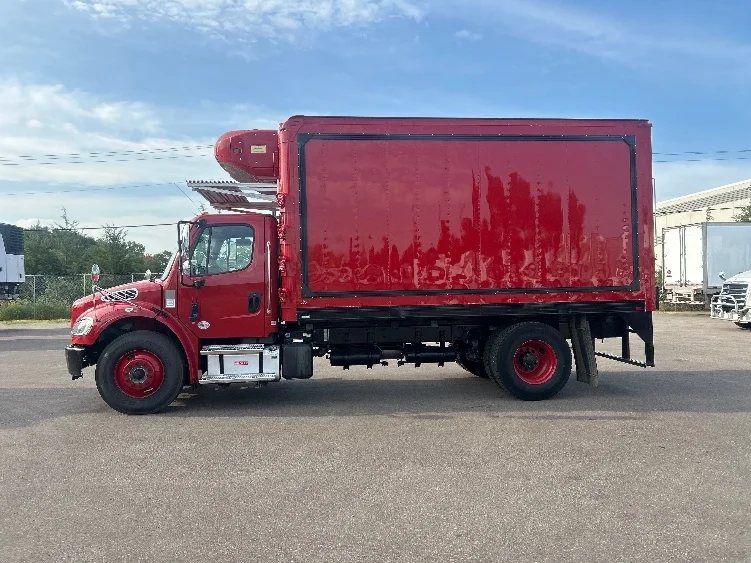 2021 Freightliner eM2 in Brooklyn Park, MN — photo 4