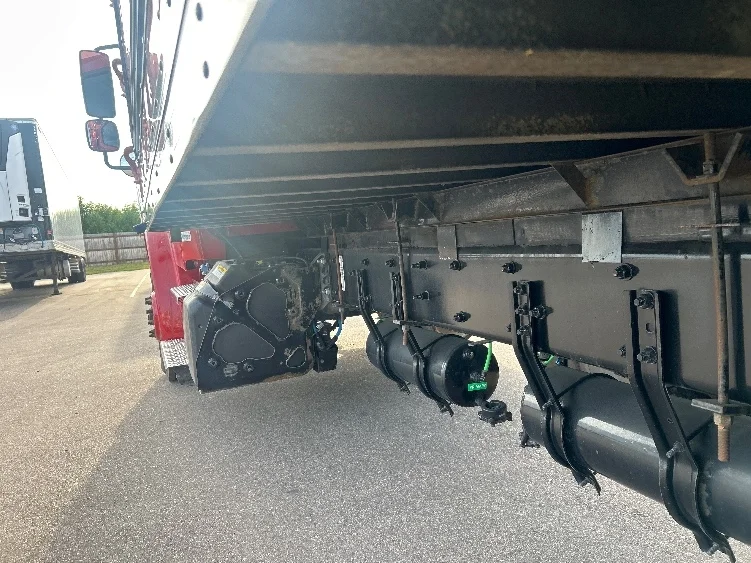 2021 Freightliner eM2 in Brooklyn Park, MN — photo 5