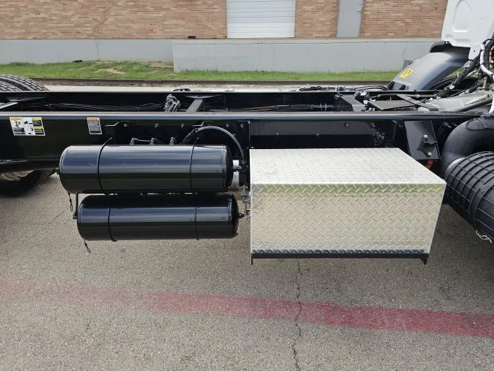 2025 Peterbilt 220EV in Dallas, TX — photo 19