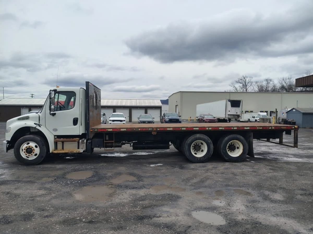 2020 Freightliner M2 106 - image 7