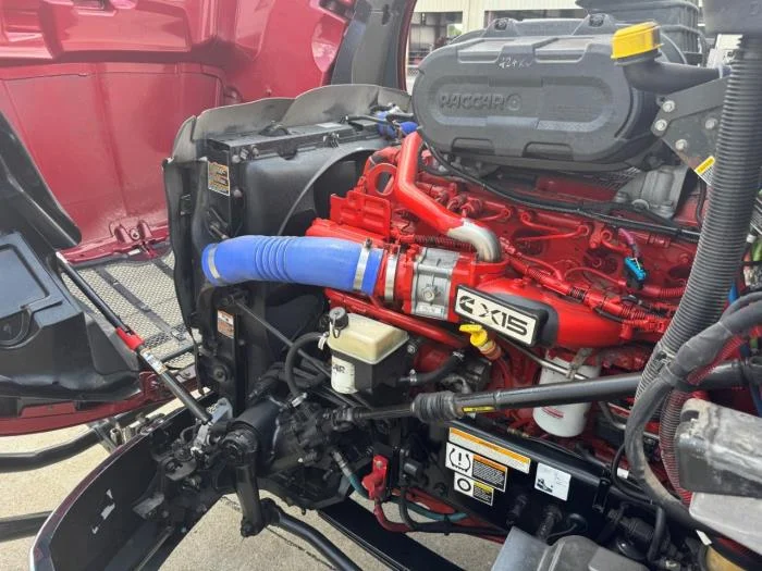 2022 Peterbilt 579 — photo 21