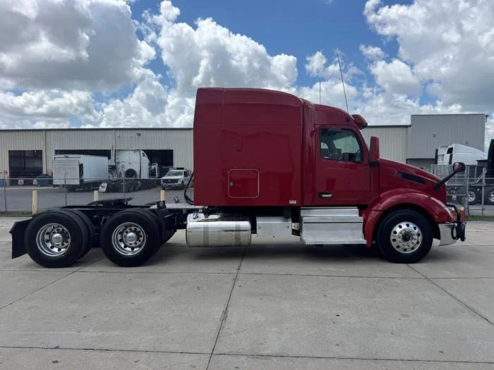 2022 Peterbilt 579 — photo 5