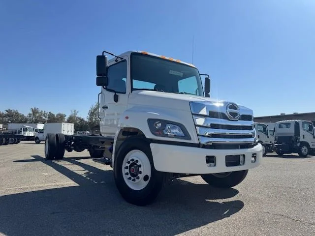 2026 Hino L7 - image 4