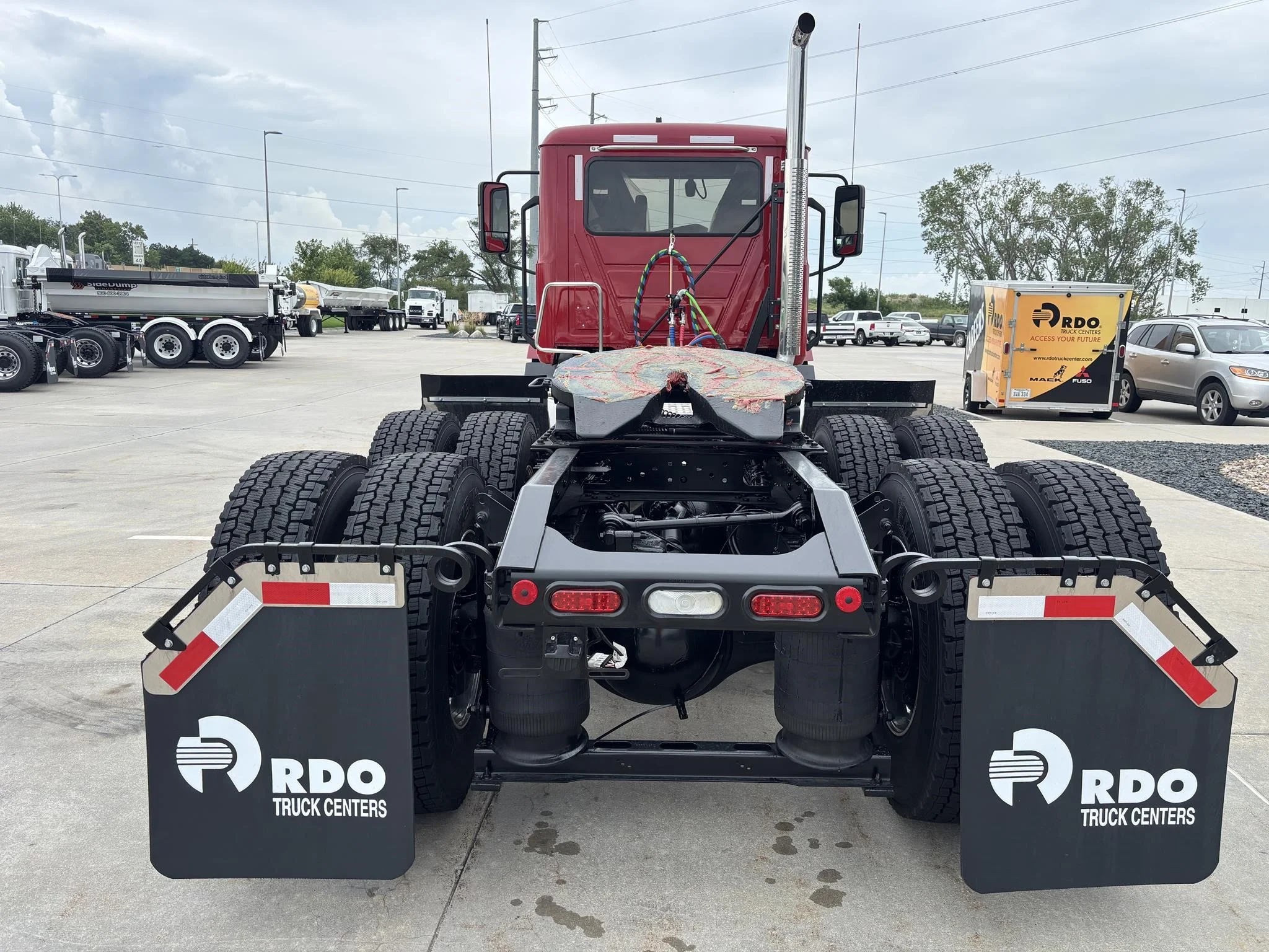 2026 Mack Anthem - image 4