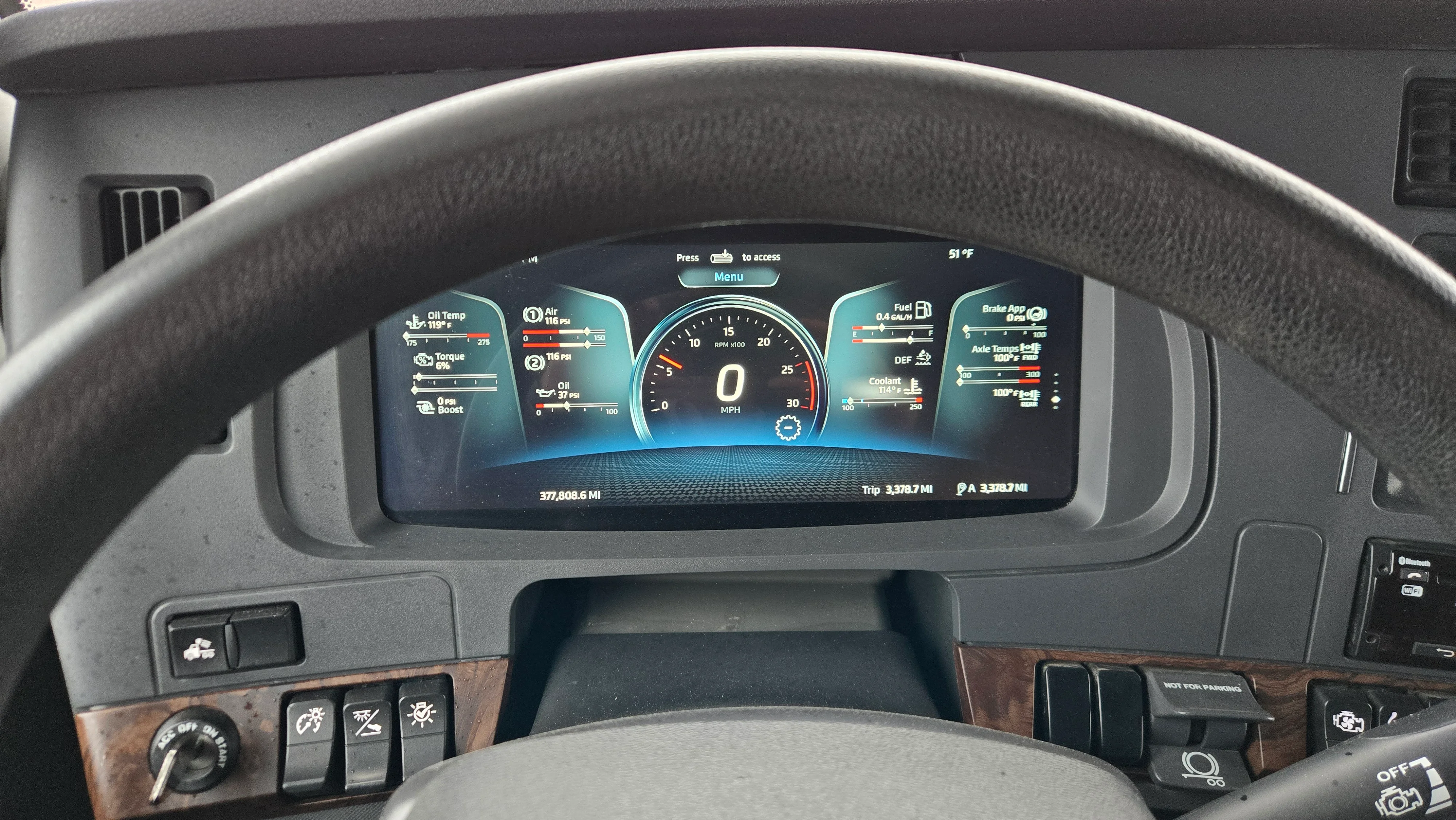 2023 Kenworth T880 - image 10