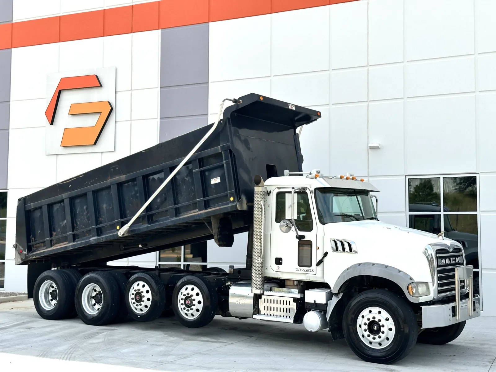 2014 Mack Granite