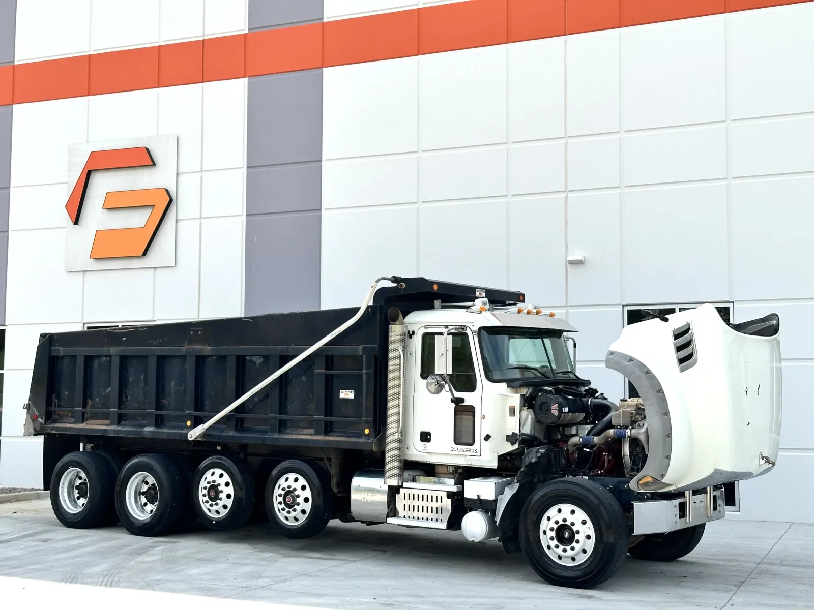 2014 Mack Granite in Greer, SC — photo 10