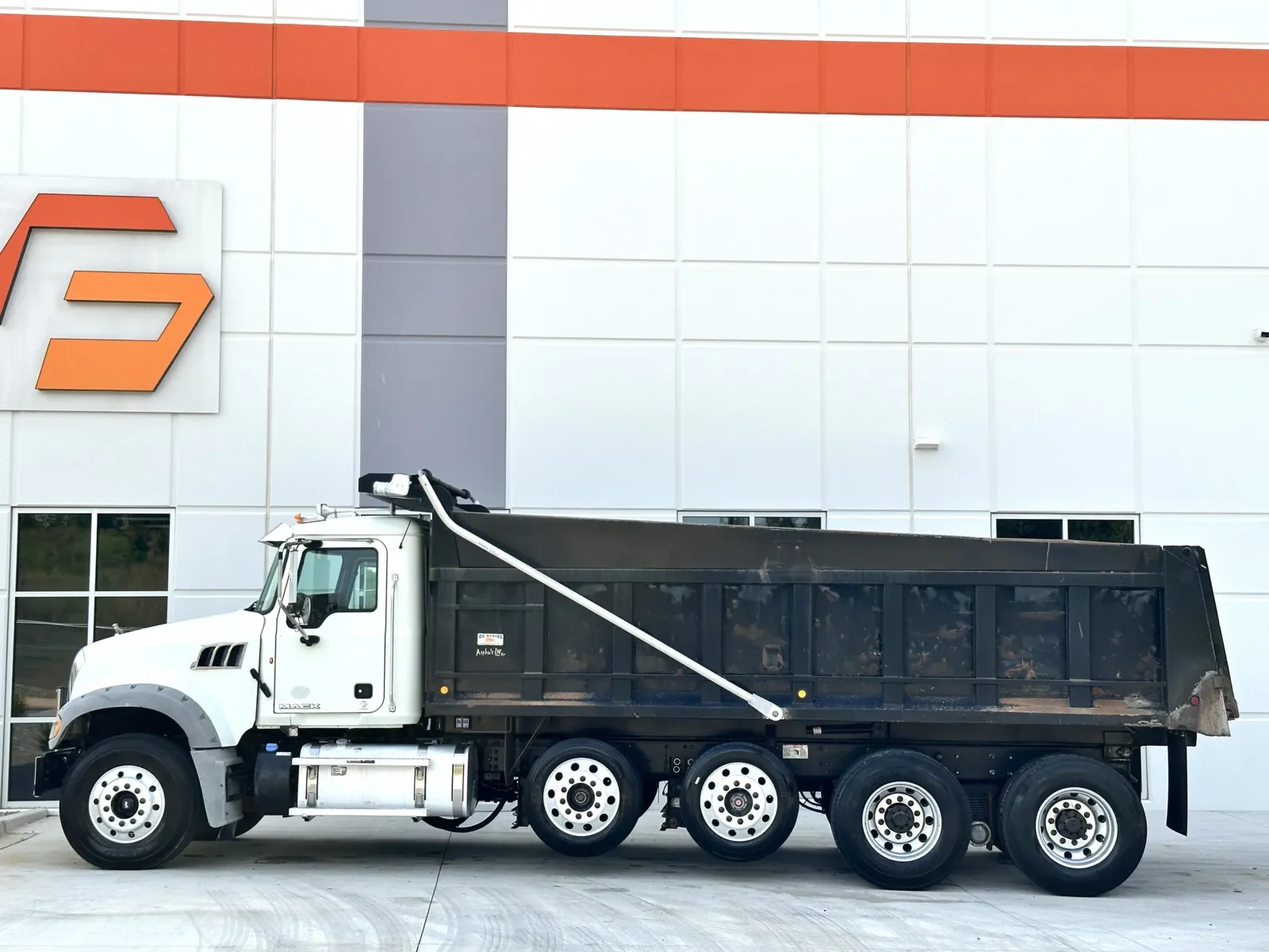 2014 Mack Granite in Greer, SC — photo 5
