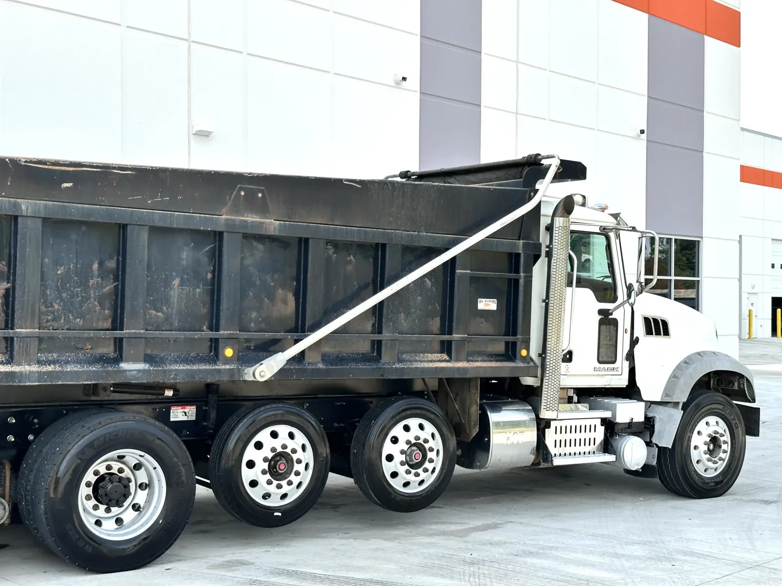 2014 Mack Granite in Greer, SC — photo 8