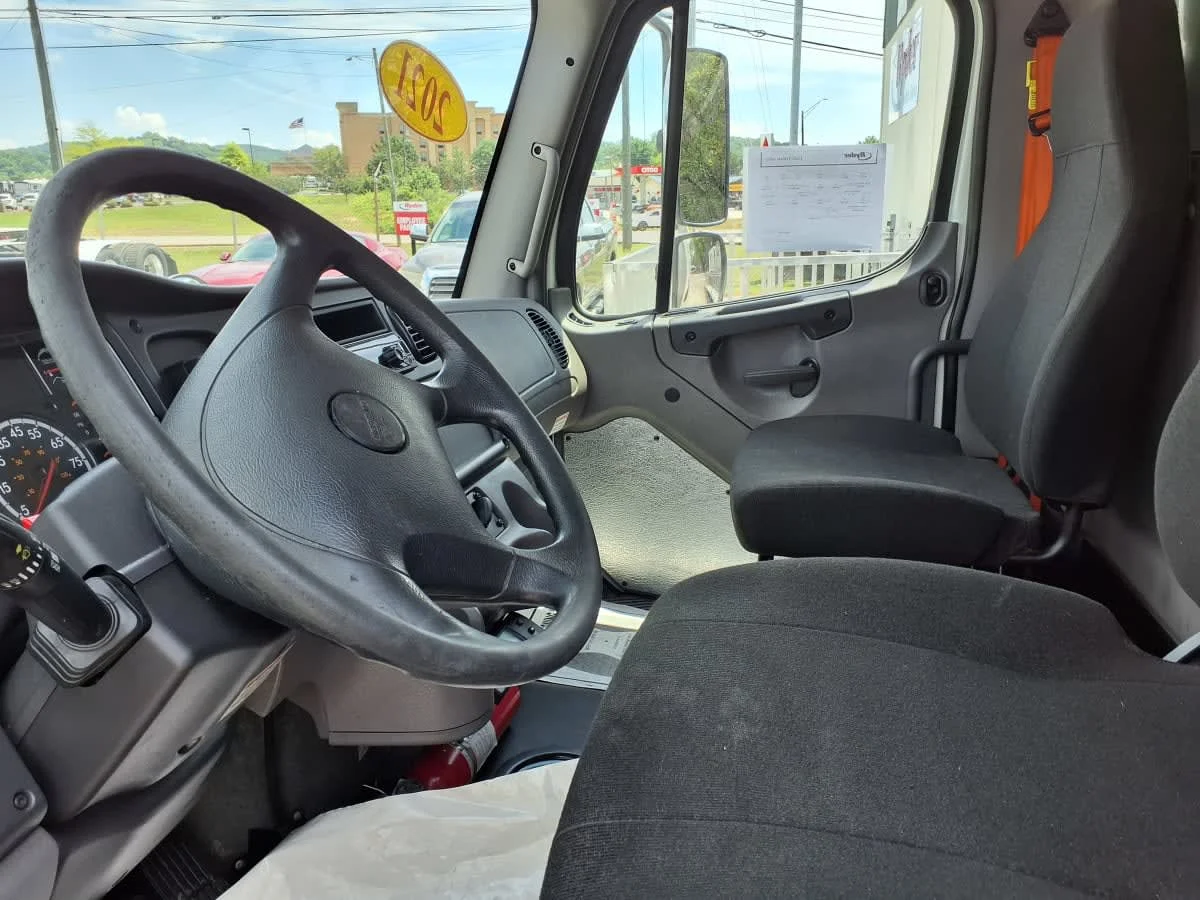 2021 Freightliner M2 106 in Knoxville, TN — photo 8