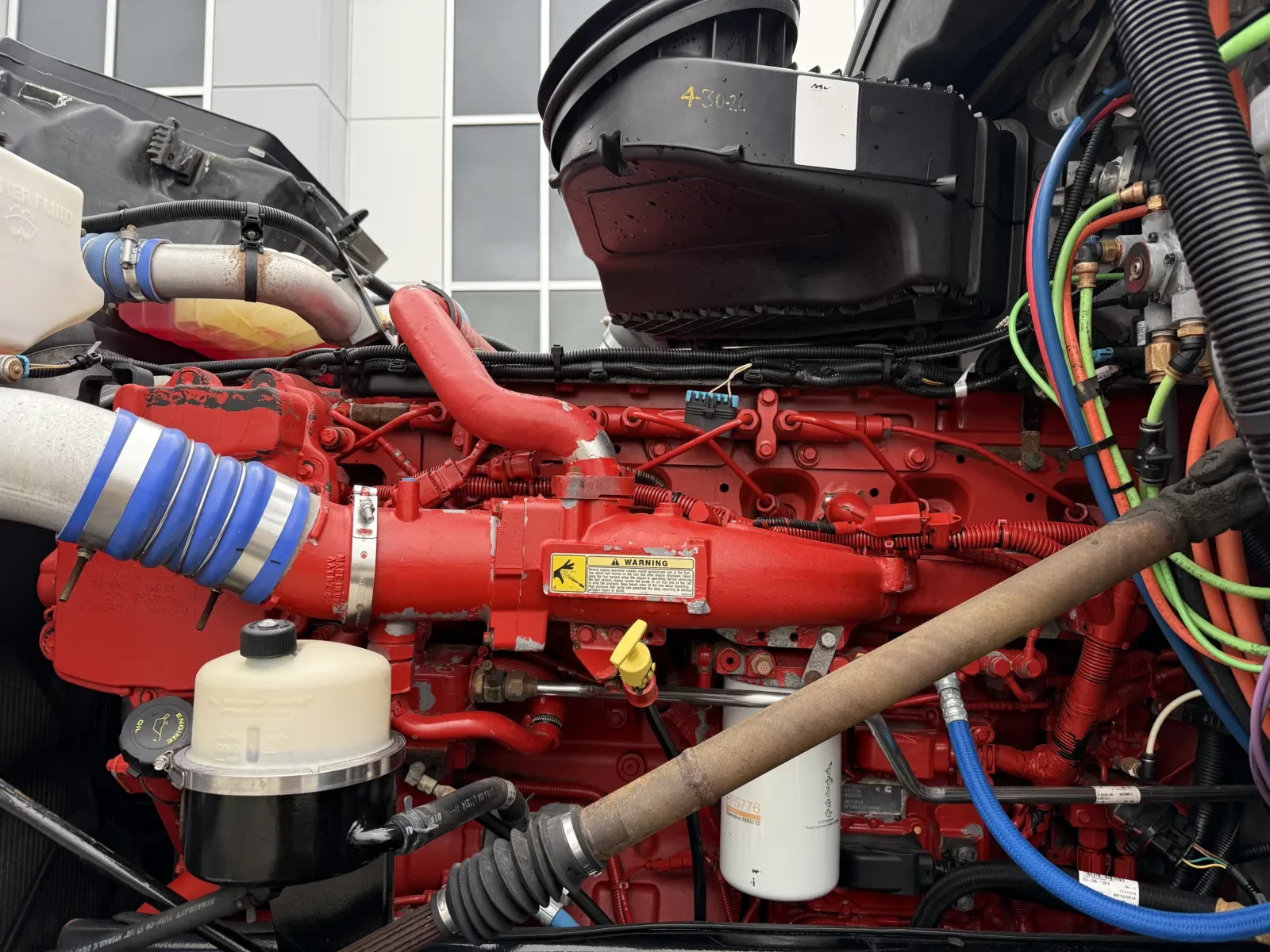 2015 Peterbilt 567 in New Lenox, IL — photo 12