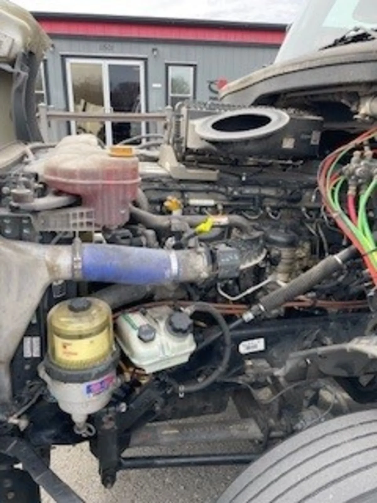 2021 Freightliner Cascadia in North Little Rock, AR — photo 9
