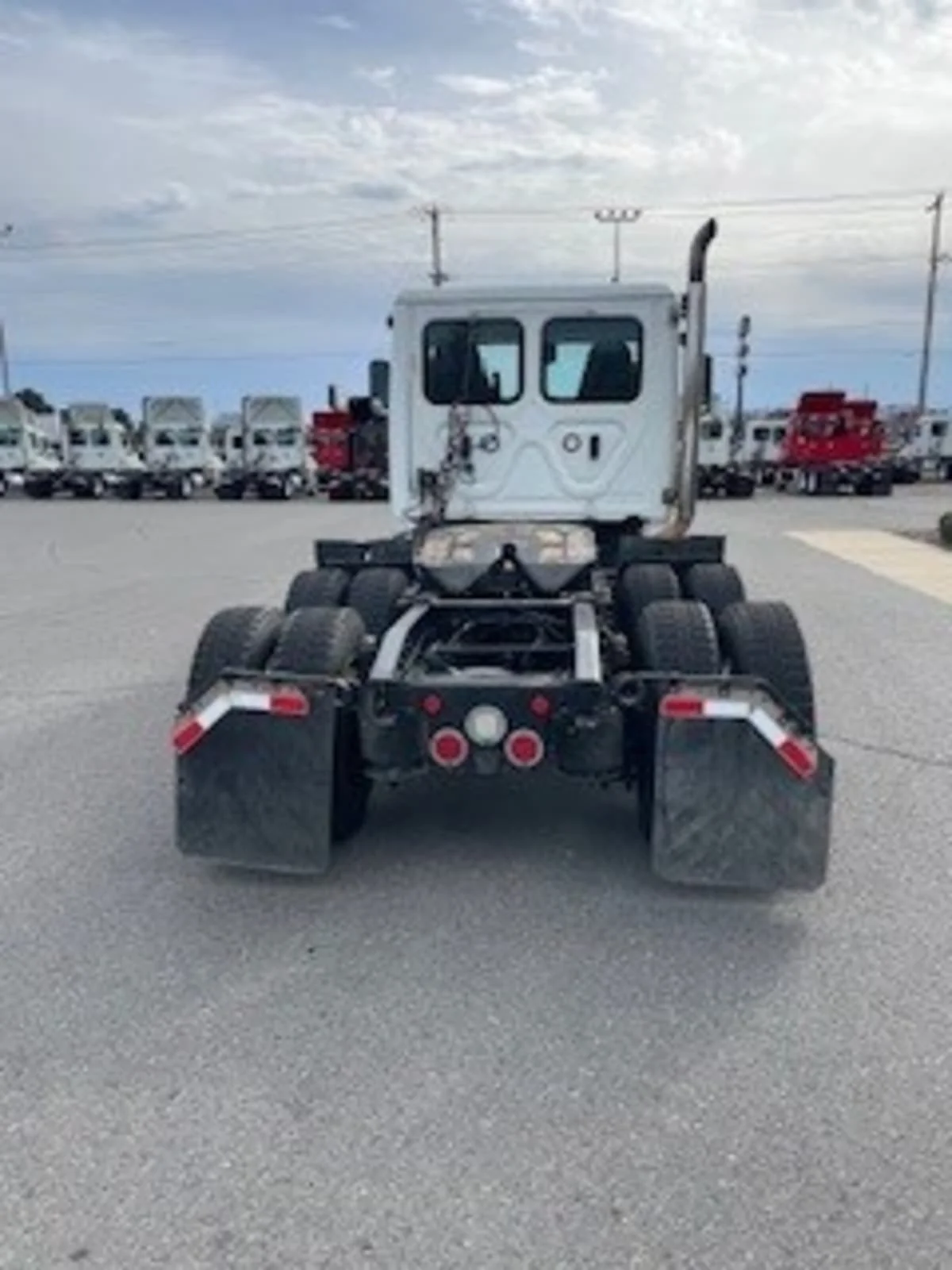 2021 Freightliner Cascadia in North Little Rock, AR — photo 5