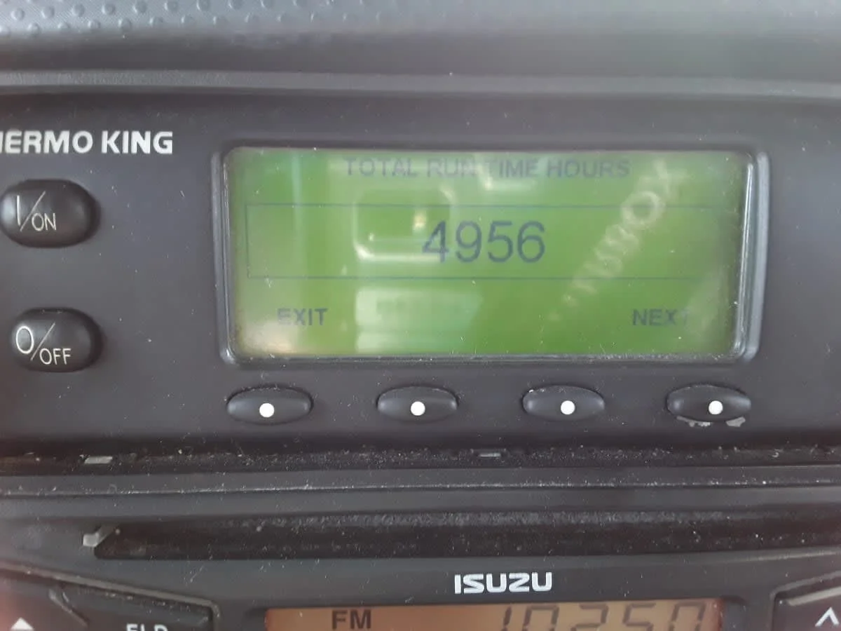 2017 Isuzu NPR - image 7