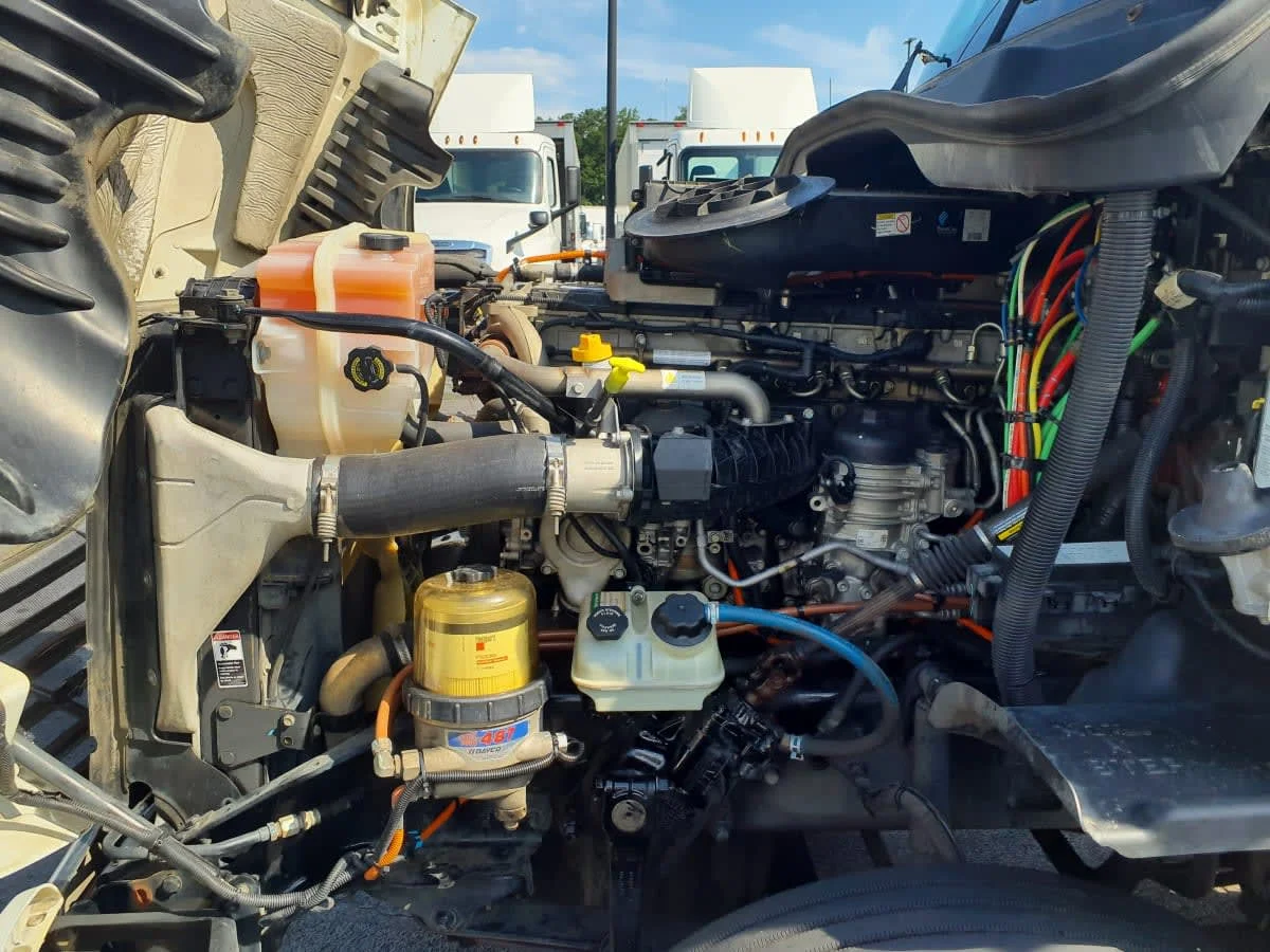 2018 Freightliner Cascadia in Atlanta, GA — photo 8