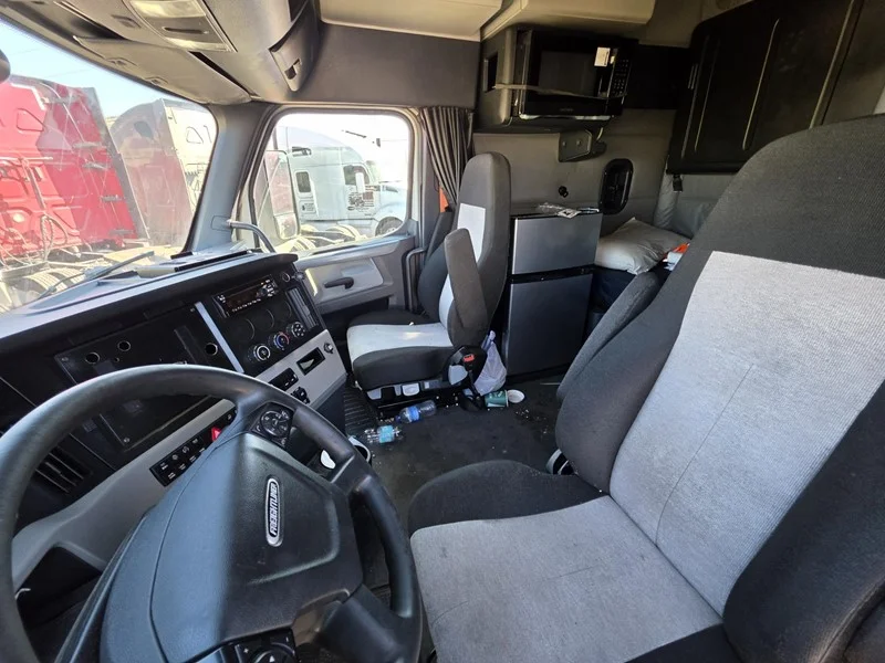 2019 Freightliner in French Camp, CA — photo 23