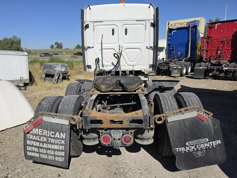 2019 Freightliner in French Camp, CA — photo 5