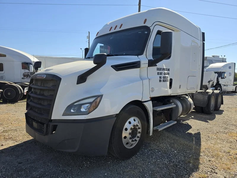 2019 FREIGHTLINER CASCADIA 126SLP
