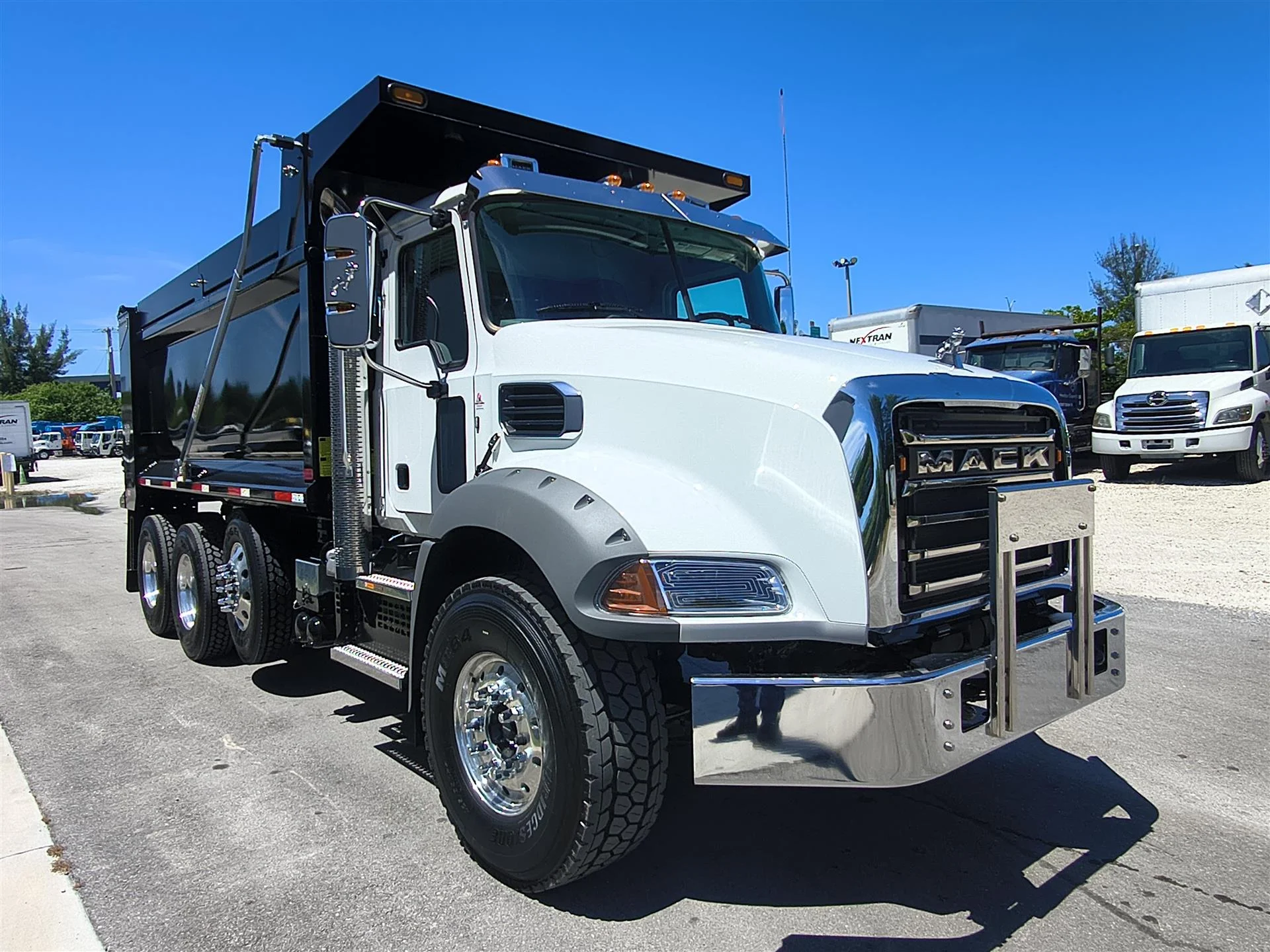 2026 Mack Granite in Fort Lauderdale, FL — photo 3
