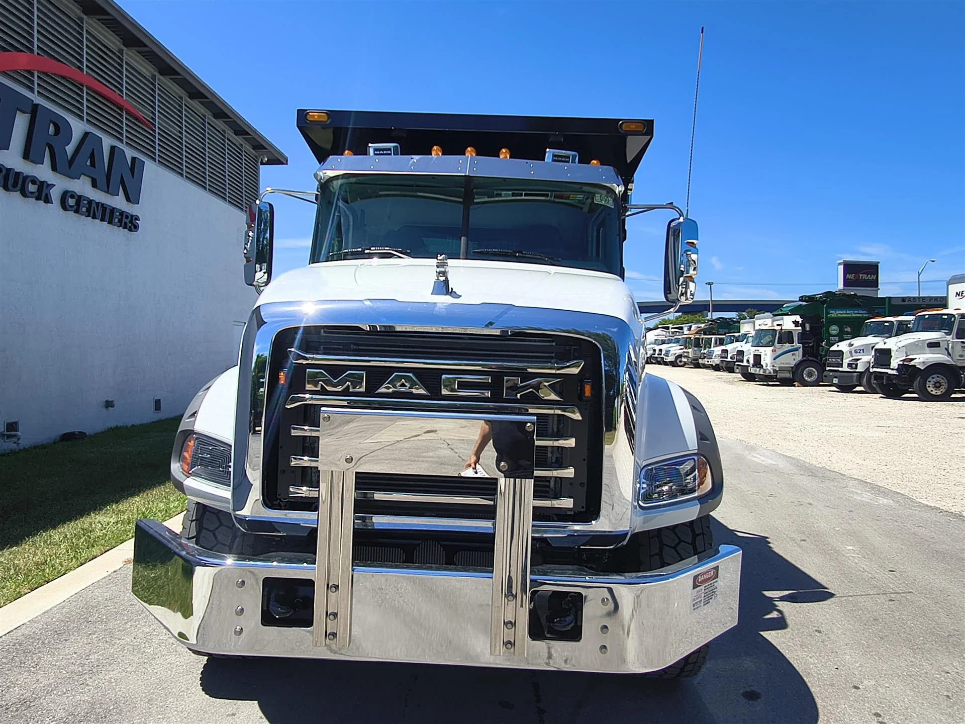 2026 Mack Granite in Fort Lauderdale, FL — photo 2
